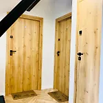 Beautiful Studio With Air Conditioning, Cracow Old Town דירה קרקוב