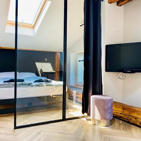 Beautiful Studio With Air Conditioning, Cracow Old Town * Krakkó