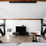 Beautiful Studio With Air Conditioning, Cracow Old Town